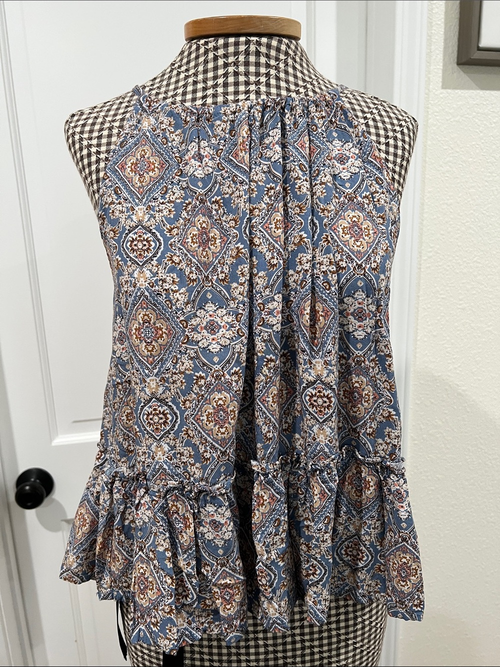 Hayden Floral Tile Print Spaghetti Strap Tank Top - Blue